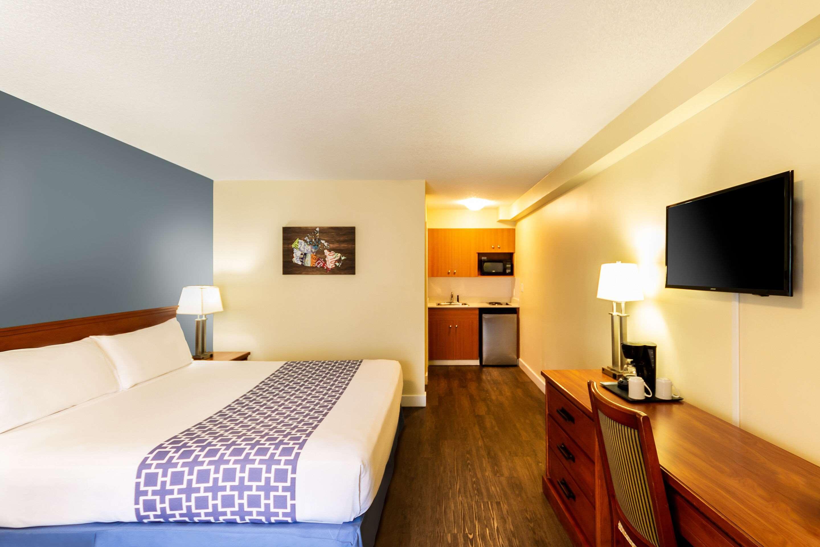 Econo Lodge Inn & Suites University Calgary Ngoại thất bức ảnh