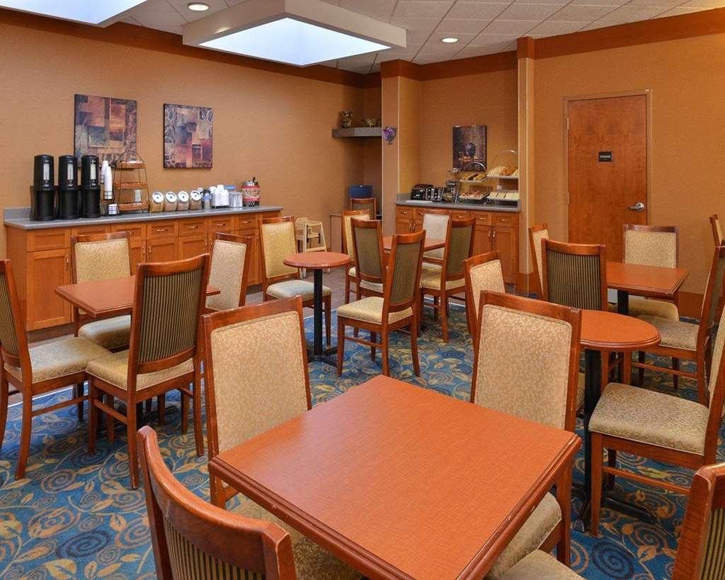 Econo Lodge Inn & Suites University Calgary Nhà hàng bức ảnh